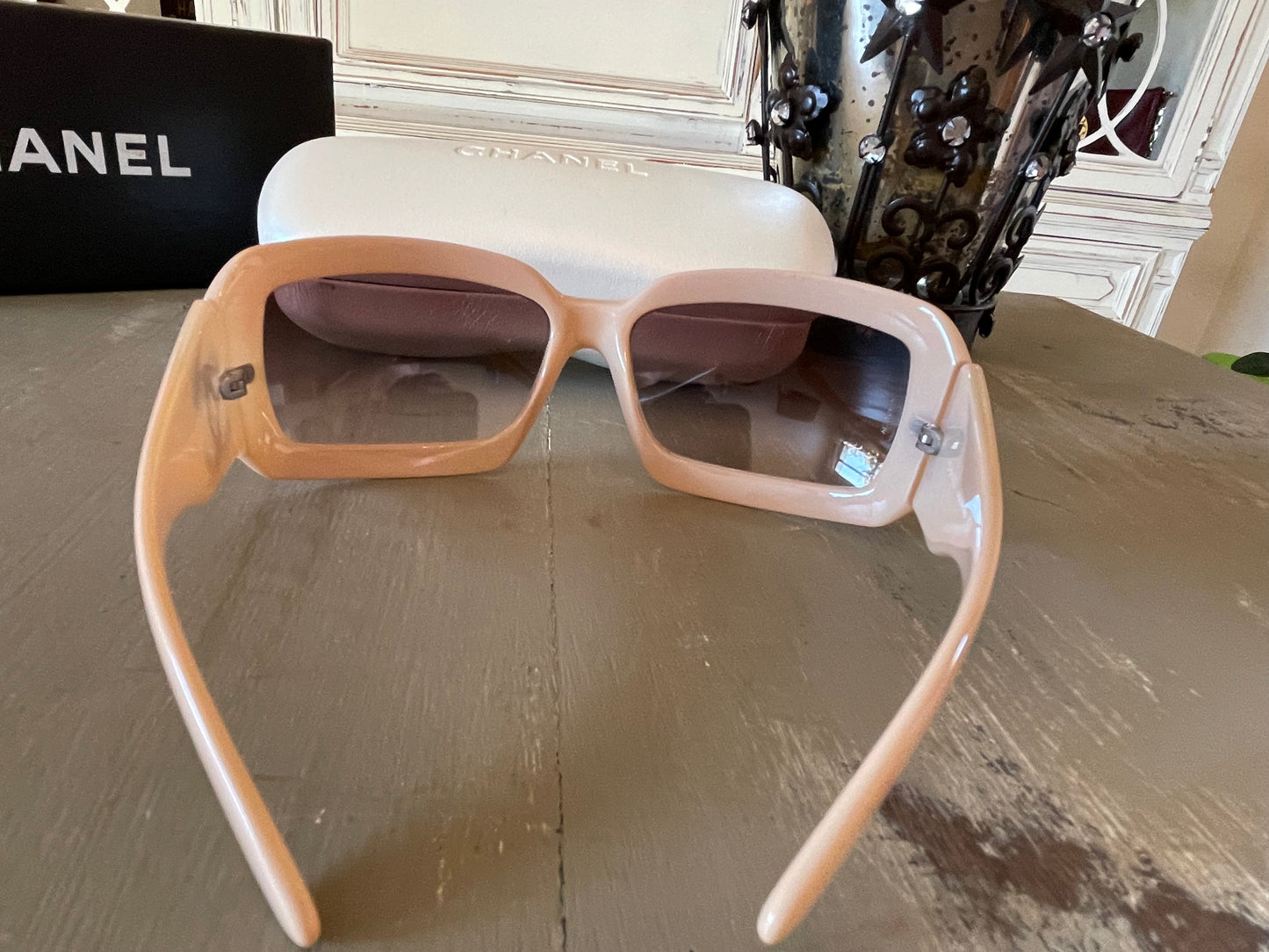Chanel Sunglasses 5076H - Cream CC-Mother of Pearl Vintage