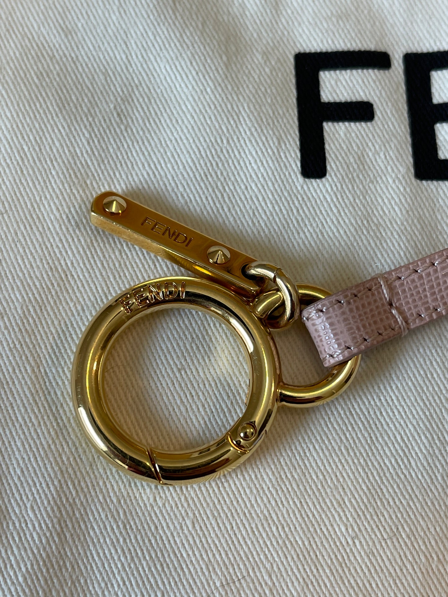 🍀💁🏻‍♀️Fendi Pom Pom purse charm🍀💁🏻‍♀️